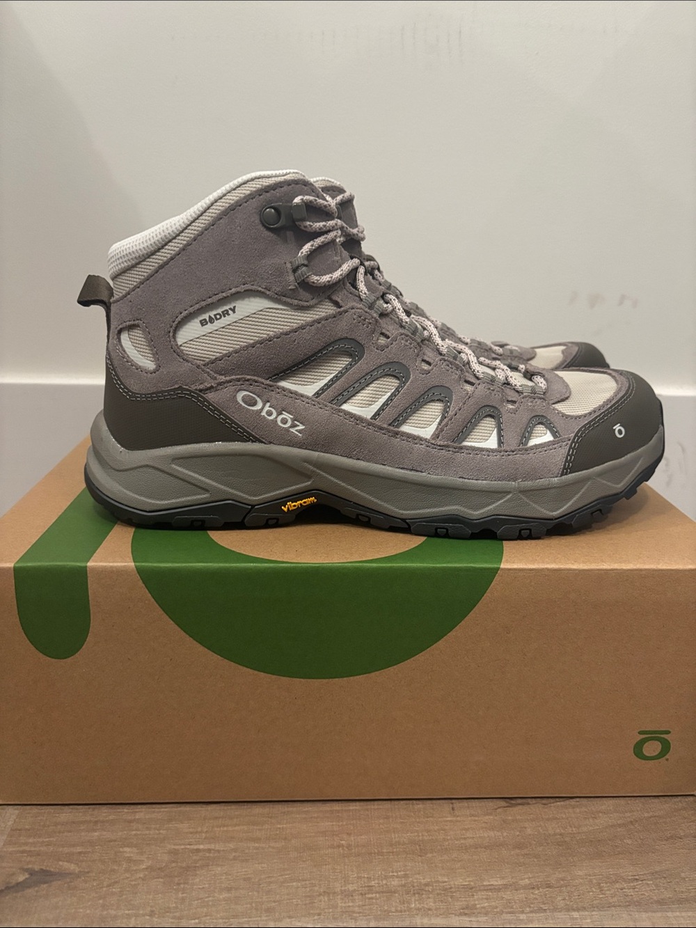 Oboz Women’s sawtooth ascent mid b dry waterproof Rockfall size 10.5 new